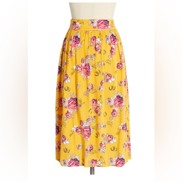 ModCloth NWOT skirt 16W. - Picture 3 of 4